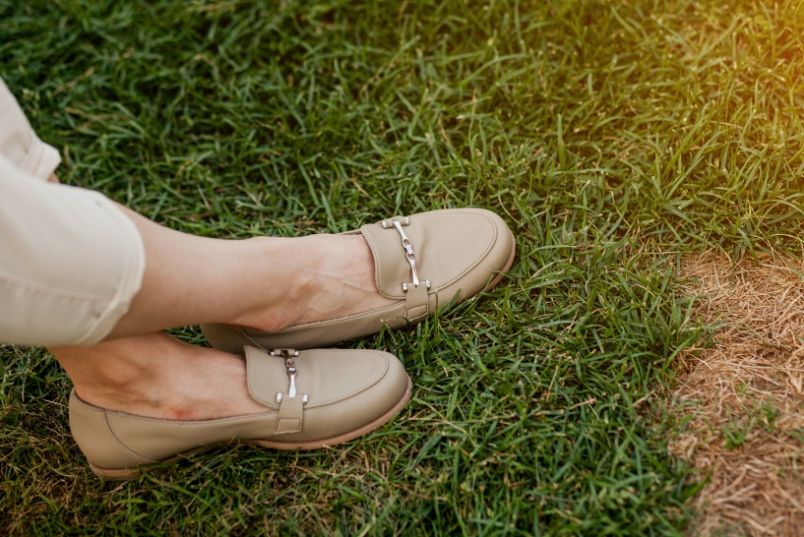 Deze hippe loafers dames ga je veel zien in de zomer