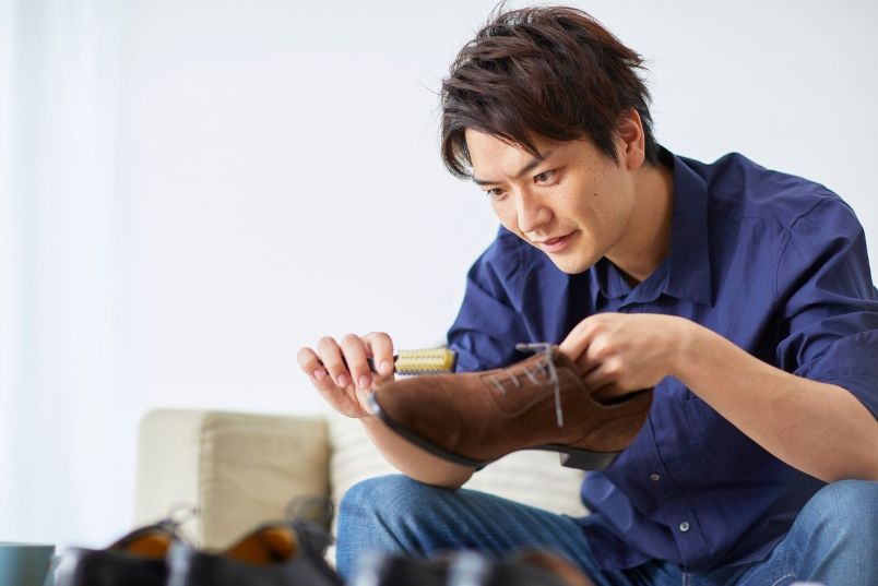 Suede schoenen schoonmaken